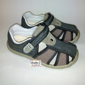 Sandalias de lona en gris...